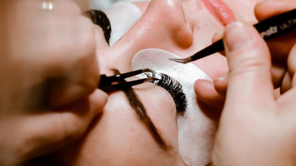 Are your Lash Extensions putting you at risk of Blepharitis?